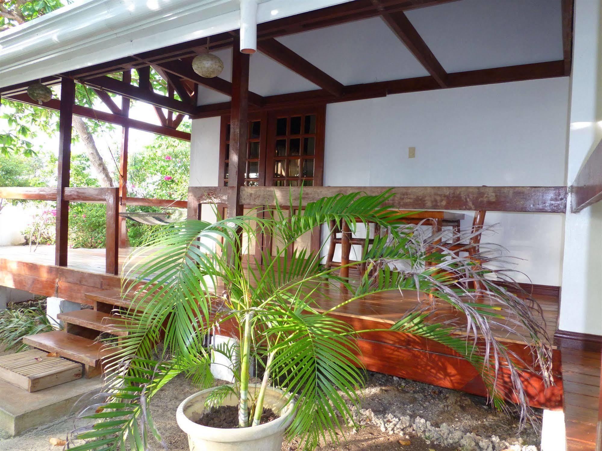 סבו Talima Beach Villas & Dive Resort מראה חיצוני תמונה